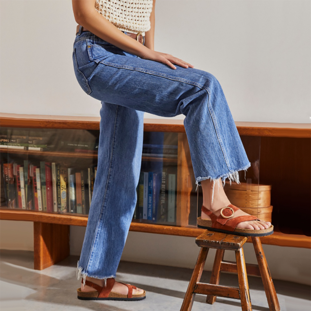 NAOT-BALTIMORE-SPICE--SUEDE-NUBUCK-LEATHER-ARCH-SUPPORT-FLAT-COMFORT-THONG-SANDALS-OFFICIAL-STOCKIST-lifestyle