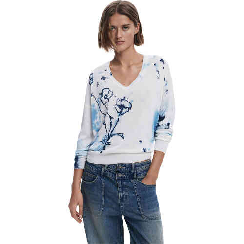 A long sleeve sweater in a light weight material with a v-neck, and stunning ice blue and navy artful poppies all over. ShoeBeDoo is an authorised retailer of Desigual and stockist in Australia and New Zealand