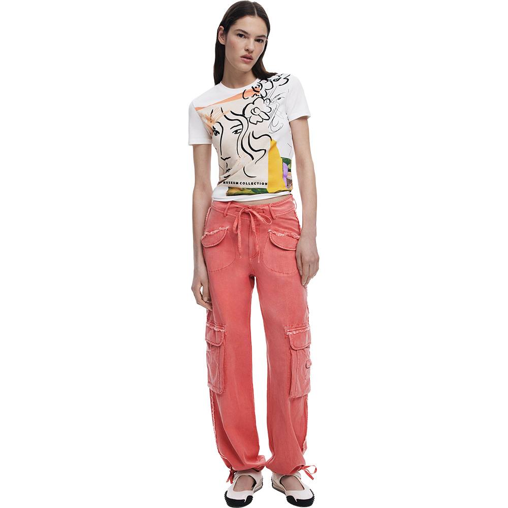 Long length wide leg soft fluid cargo pants that sit at the waist. ShoeBeDoo is an authorised retailer of Desigual in Australia and New Zealand