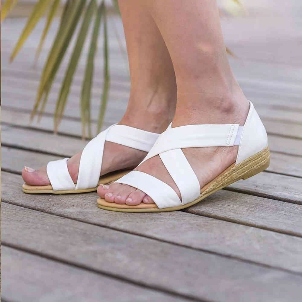 PINAZ-CLAIRE-317AO-WHITE-LEATHER-ESPADRILLE-SANDALS-LIFESTYLE